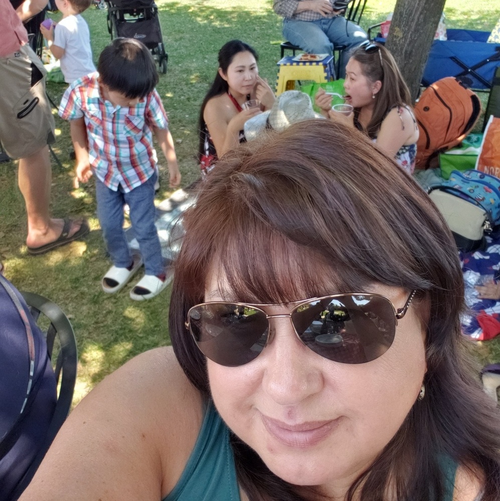 Meet your Posher, Pam